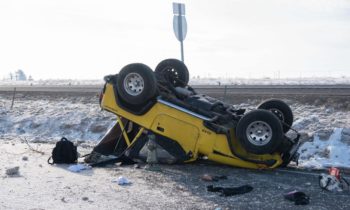 Mujer de Spokane hospitalizada después de un accidente de vuelco cerca de Moses Lake