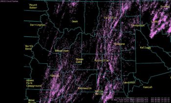 28,630 destellos de nubes y 3,499 relámpagos impactaron gran parte de Washington de martes a miércoles