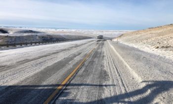 La I-84 esta cerrada en ambas direcciones entre Pendleton y La Grande debido a las condiciones invernales