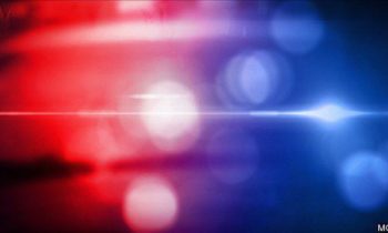 La policía de Grandview investiga un homicidio luego de que un hombre fue encontrado en un auto chocado