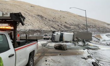 Cierran la I-84 cerca de Pendleton debido a accidentes de camiones