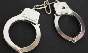 Un hombre detenido en relación con tiroteo desde auto en movimiento en Pasco