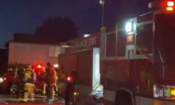 Incendio destruye un complejo de apartamentos en Kennewick