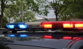 Autoridades buscan a conductor que atropelló a una mujer de 89 años