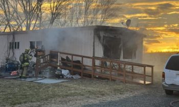 Incendio Destruye Casa en Finley
