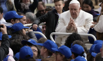 <strong>El papa Francisco pasará unos días en el hospital</strong>