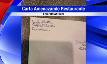 Amenazan el restaurante Emerald of Siam sobre un espectáculo de drag 