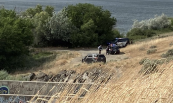 Sospechoso de robo intenta escapar nadando en el río en el condado de Franklin
