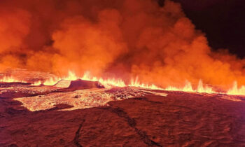 Un volcán entra en erupción en Islandia tras intensa actividad sísmica