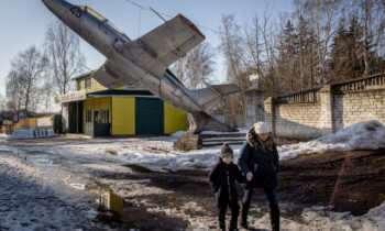 Se estrella un avión ruso con 65 prisioneros ucranianos a bordo; se desconoce si hay sobrevivientes
