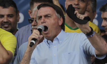 Investigan a un hijo de Bolsonaro por supuesto espionaje político