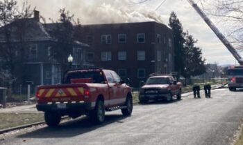 Varios residentes afectados por el incendio de un edificio de apartamentos en Yakima