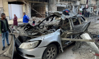 Bombazo israelí mata a tres hijos del líder de Hamas en Gaza; iban en un auto