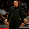 Los Lakers despiden al entrenador Darvin Ham después de dos temporadas