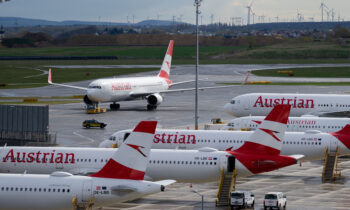 Fuerte tormenta de granizo causa daños a avión de Austrian Airlines durante vuelo