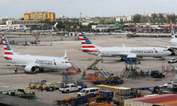 Masiva falla tecnológica afecta a aeropuertos, servicios del 911 y medios de todo el mundo