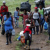 Panamá bloquea tres caminos en el Darién para “canalizar” el flujo de migrantes