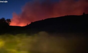 Se emiten evacuaciones de nivel 3 (SALIR AHORA) por el incendio Black Canyon al noroeste de Naches: Cruz Roja habilitará refugio