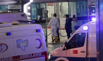 Bus choca contra un pilar de un puente en Turquía y causa 9 muertos y 26 heridos