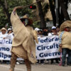 El Senado de México aprueba controversial reforma al poder judicial tras interrupción de manifestantes