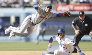 Los Dodgers caen 7-3 ante los Mets, dejando la serie empatada a un juego en cada bando