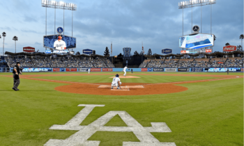 Hasta $20,000: salen a la venta las entradas para la Serie Mundial en Dodger Stadium