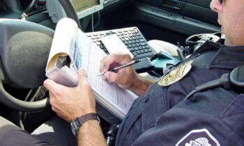 Nuevo proyecto de ley pretende frenar la conducción imprudente en Washington con sanciones más severas