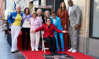 La pionera del deporte Billie Jean King se une al Paseo de la Fama de Hollywood