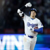 Ohtani conecta jonrón de oro para vencer a los Bravos 6-5 en la noche de su cabezón