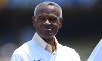 El exjugador y entrenador de los Dodgers, Manny Mota, se recupera de un derrame cerebral, informa el equipo