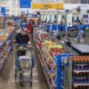 Bajo una nube de aranceles, Walmart es el último minorista en anunciar aumentos de precios