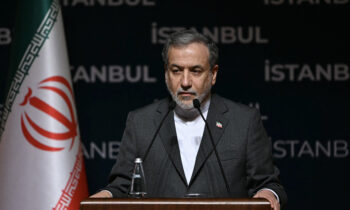 La diplomacia no es una opción tras los ataques de EEUU a Irán, dice el principal diplomático iraní
