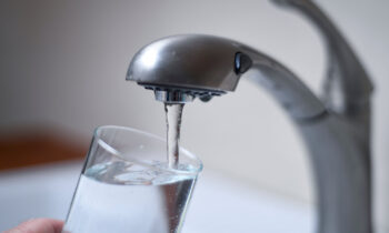 El Ayuntamiento de Pasco considera eliminar el flúor del agua