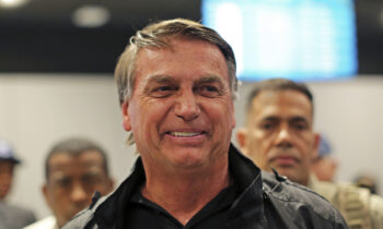 “Una humillación suprema”: ordenan al expresidente Jair Bolsonaro a usar un grillete electrónico