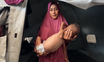 Desgarrador: el calvario de una viuda con su bebé desnutrido en Gaza