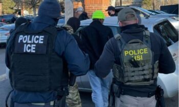 ICE rompe récords de detencin con 50 mil migrantes detenidos pero, ¿a qué costo para la política migratoria de Estados Unidos?