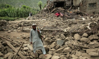 Terremoto en Afganistán deja más de 2,200 muertos