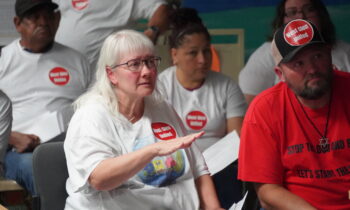 West Glen se une por la justicia y el agua potable limpia : Residentes se organizan para rechazar el aumento de costos y la falta de representación en las decisiones locales