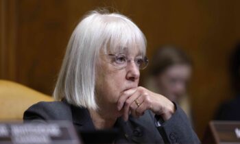 Senadora Patty Murray intentará bloquear nominación de Pete Serrano como Fiscal del este de Washington