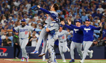 Los Dodgers vencen 5-4 a los Blue Jays convirtiéndose en el primer bicampeón de la Serie Mundial en 25 años