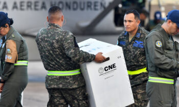 Hondureños deciden entre el continuismo de la izquierda o el retorno de la derecha