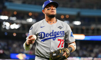 Héroe de la Serie Mundial renueva con los Dodgers por un año y se retirará después de la temporada 2026