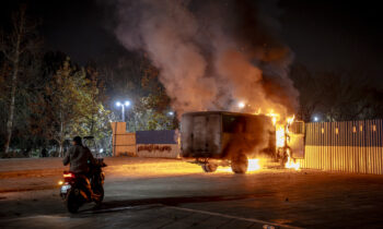 Irán amenaza con atacar bases de EEUU si Trump interviene en protestas